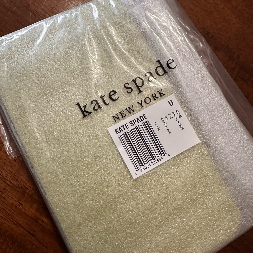 kate spade lime green zip wallet - Picture 8 of 8
